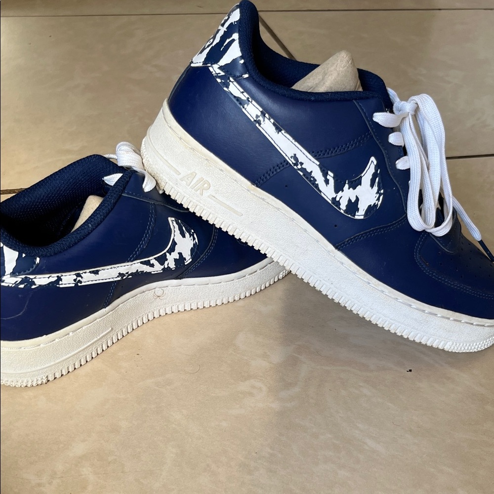 Nike Kids Navy and White Sneakers
